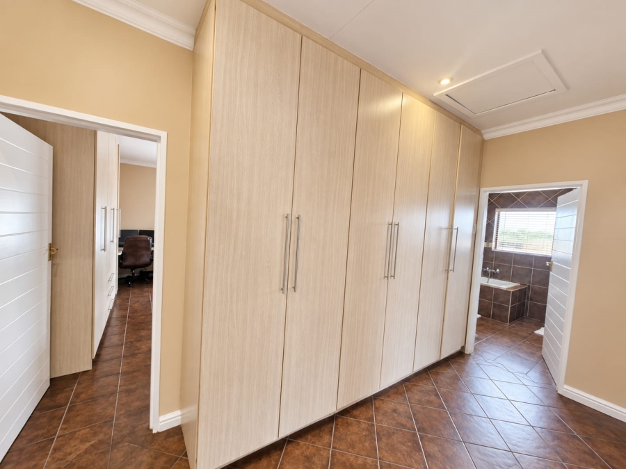 4 Bedroom Property for Sale in Kathu Northern Cape